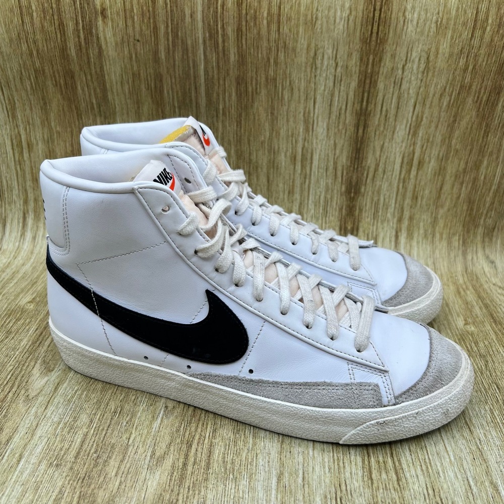 Nike Blazer Mid '77 Men's Size 10 Vintage White Black Sneakers Shoes BQ6806-100